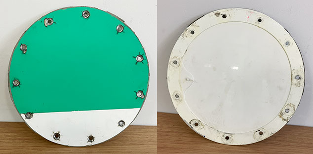 垂直尾翼アクセスパネル