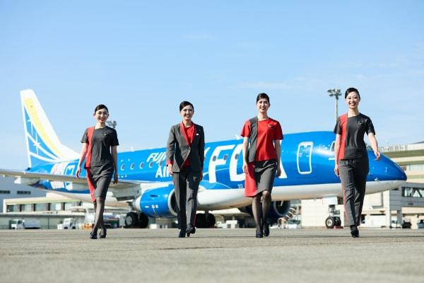 制服リニューアル紹介写真