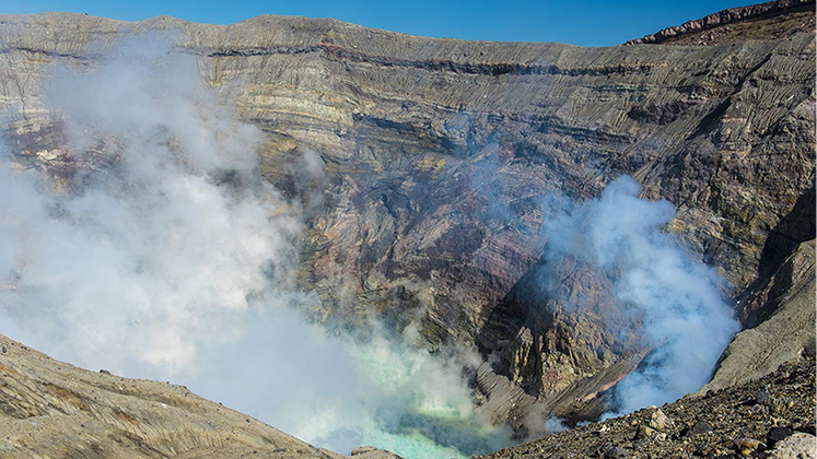 絶景・温泉・遺産・美味を求め、空から熊本へ