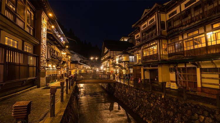 心をほっと癒す、山形冬の旅