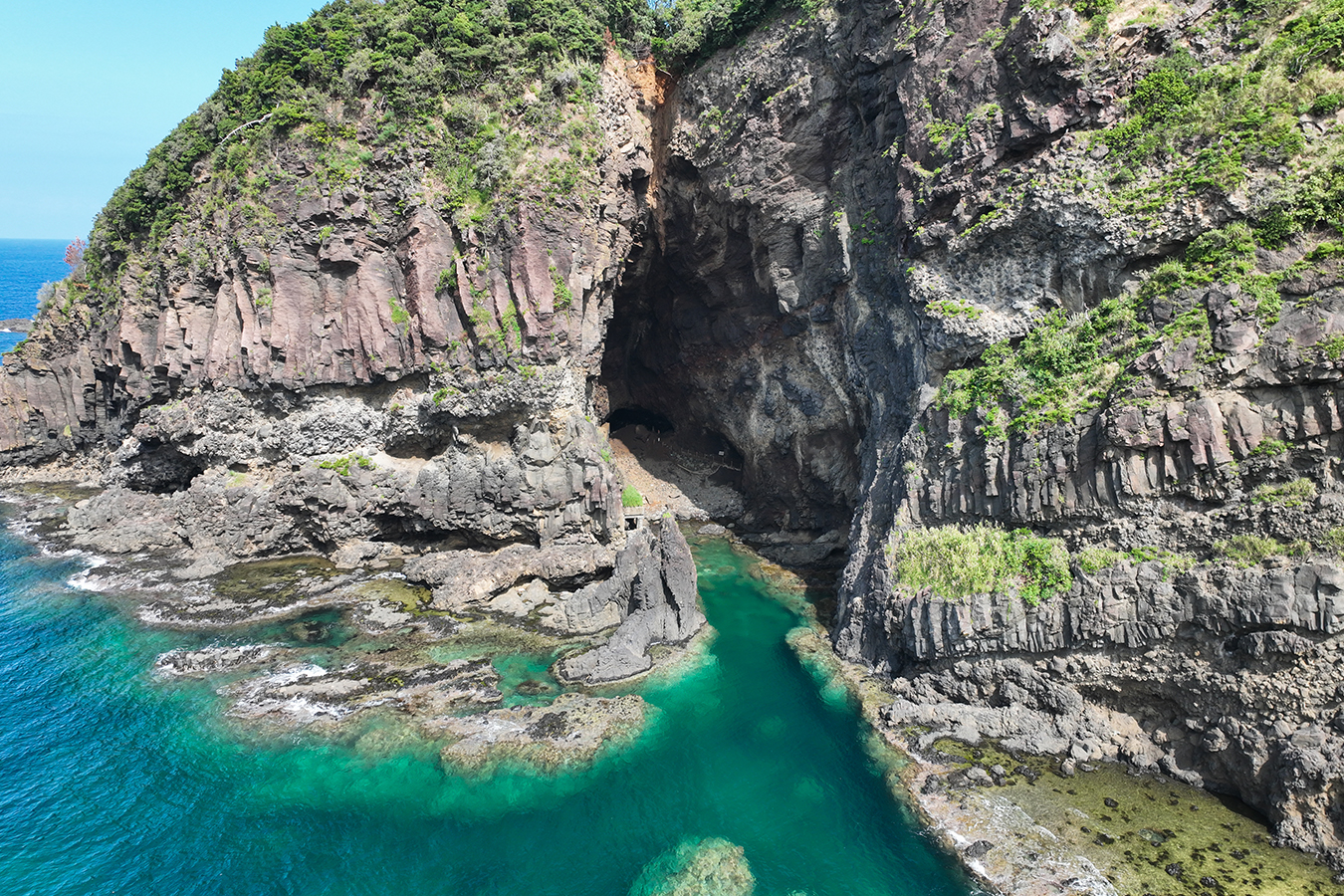 加賀の潜戸の写真