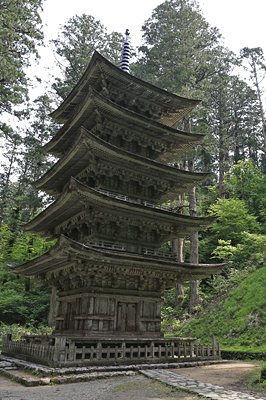 山形 出羽三山神社 - フジドリームエアラインズ(FDA) 山形 出羽三山神社 - フジドリームエアラインズ(FDA)
